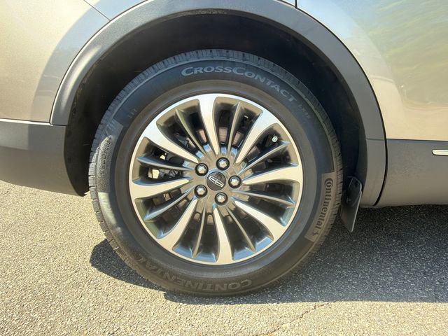 Used 2020 Lincoln Nautilus FWD w/ Equipment Group 101A image 19