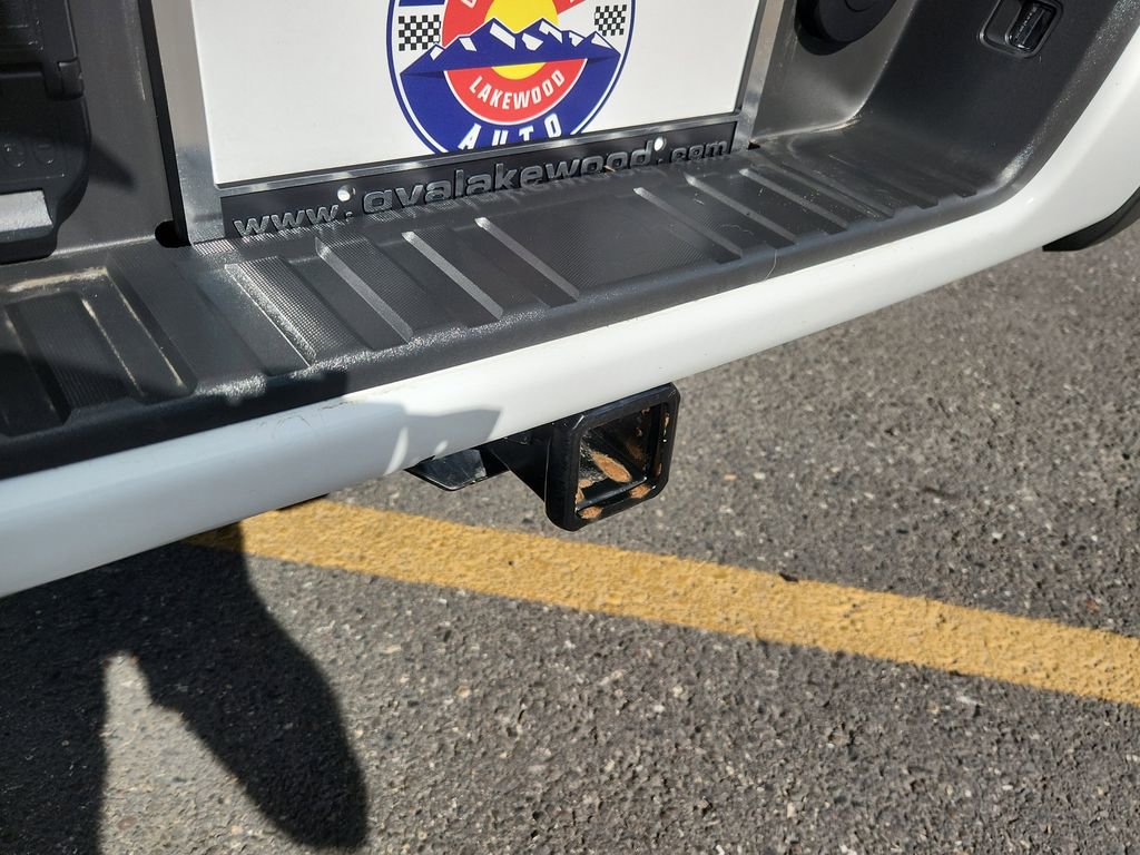 Used 2022 Chevrolet Colorado LT w/ LT Convenience Package AWD/4WD image 11