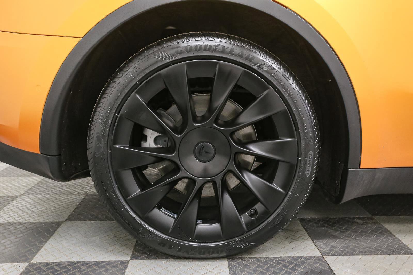 Used 2021 Tesla Model Y Long Range AWD/4WD image 15