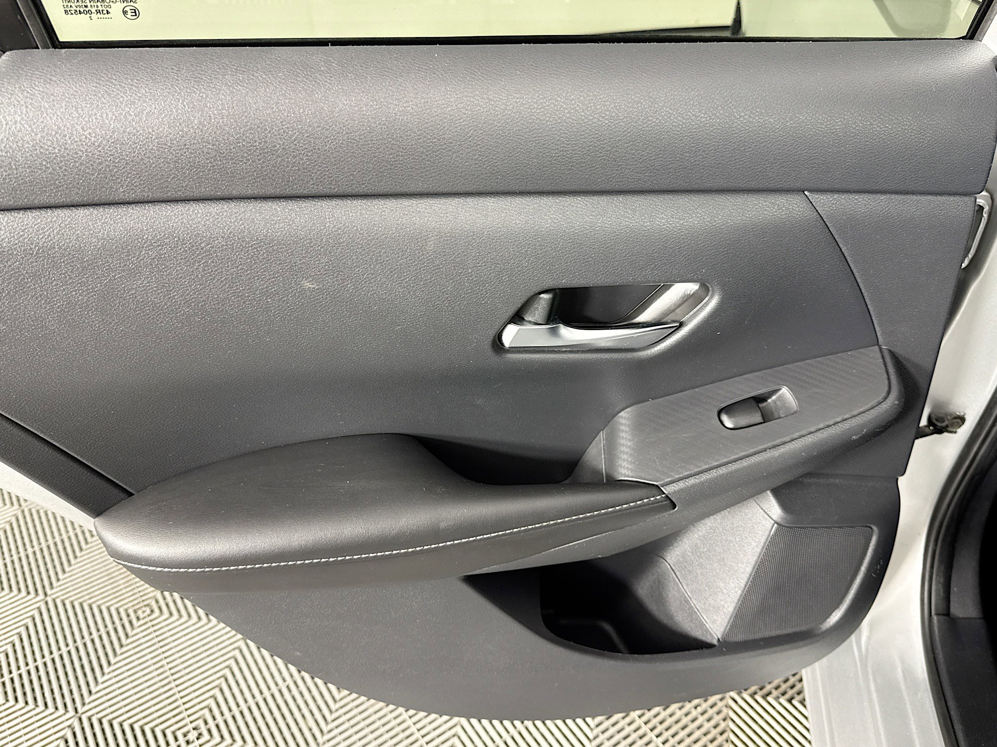 Used 2022 Nissan Sentra S w/ Electronics Package FWD image 25