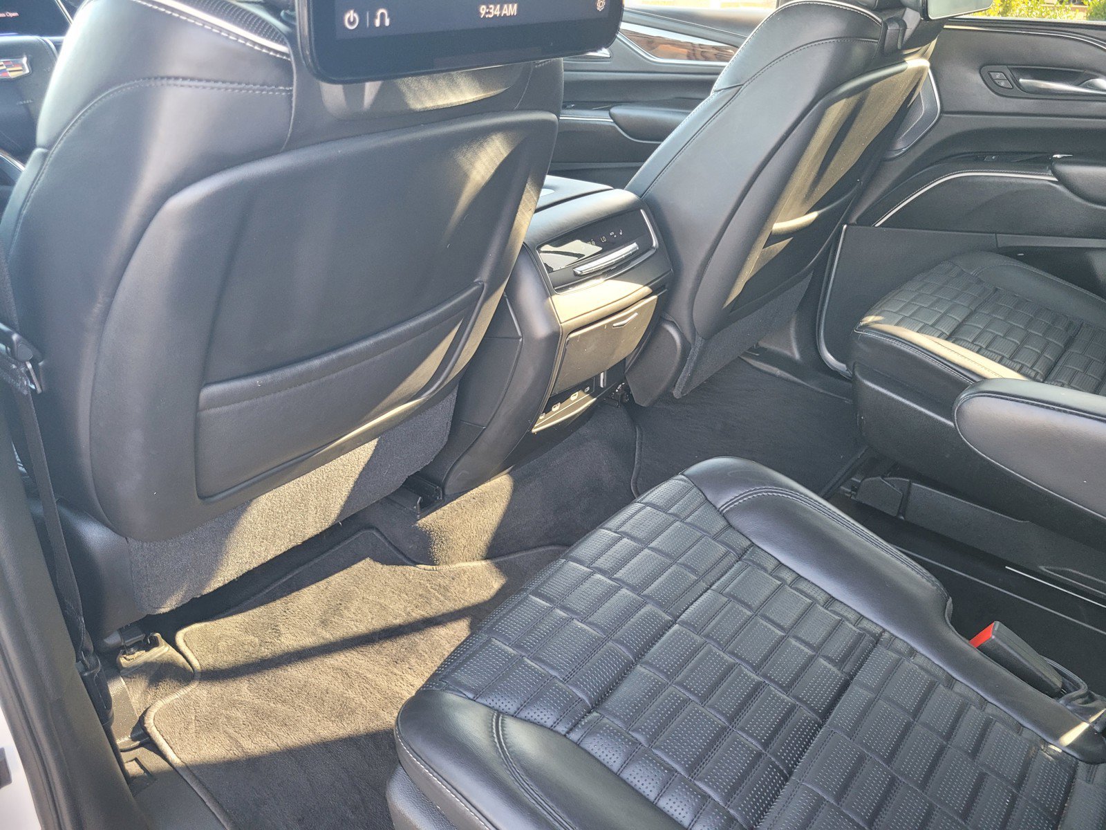Used 2021 Cadillac Escalade Premium Luxury Platinum AWD/4WD image 10