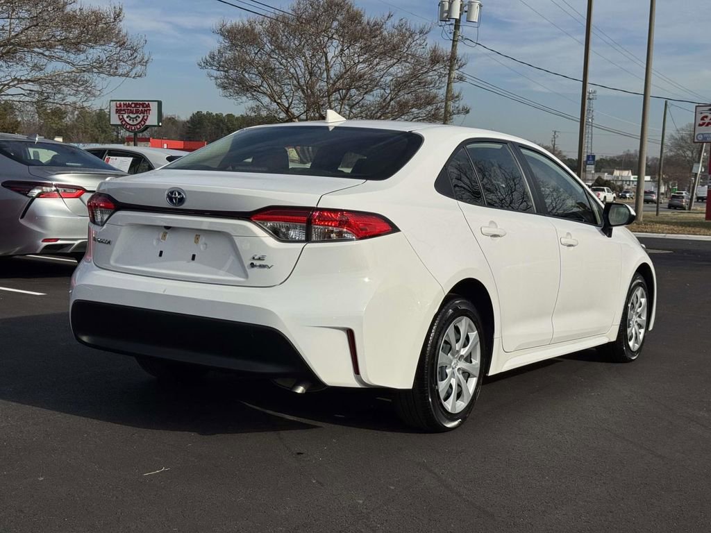 Certified 2025 Toyota Corolla LE image 20