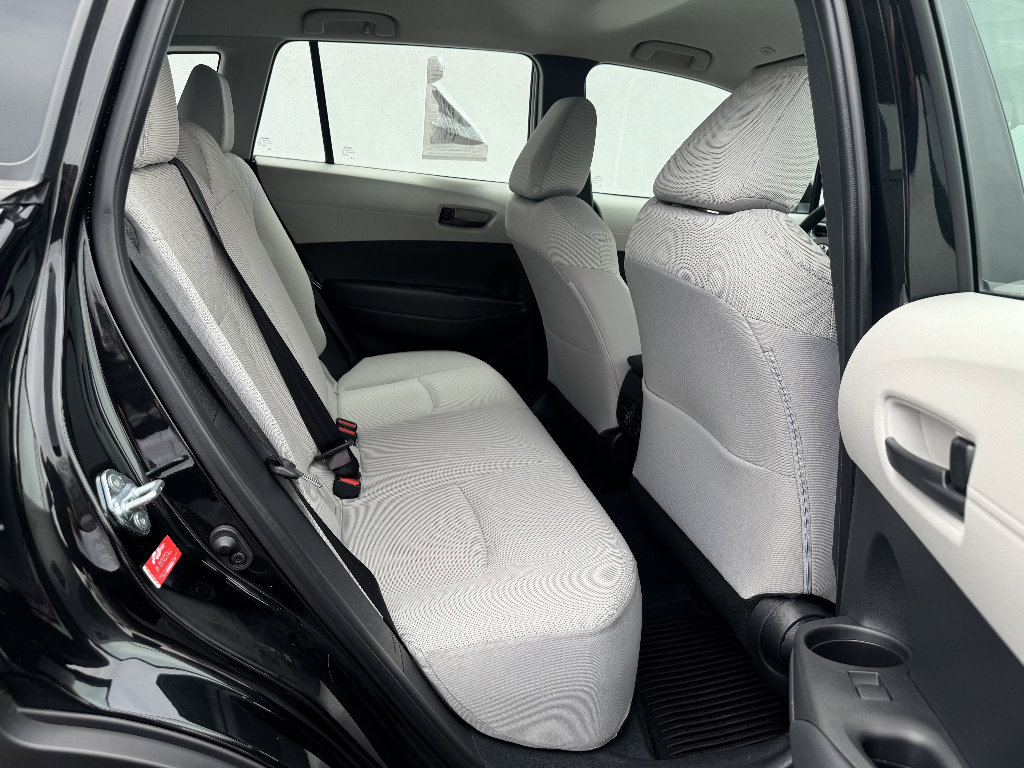 Used 2024 Toyota Corolla Cross L image 11