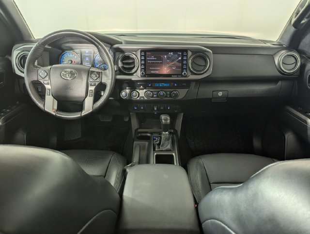 Used 2021 Toyota Tacoma TRD Off-Road AWD/4WD image 21