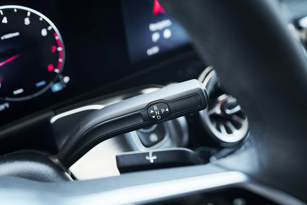 Used 2025 Mercedes-Benz GLB 250 4MATIC w/ Exclusive Package image 43