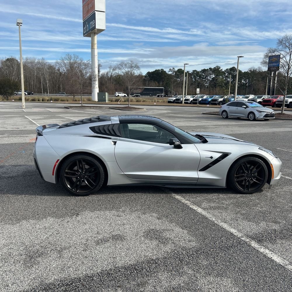 Used 2016 Chevrolet Corvette Stingray Coupe w/ 2LT Preferred Equipment Group image 9