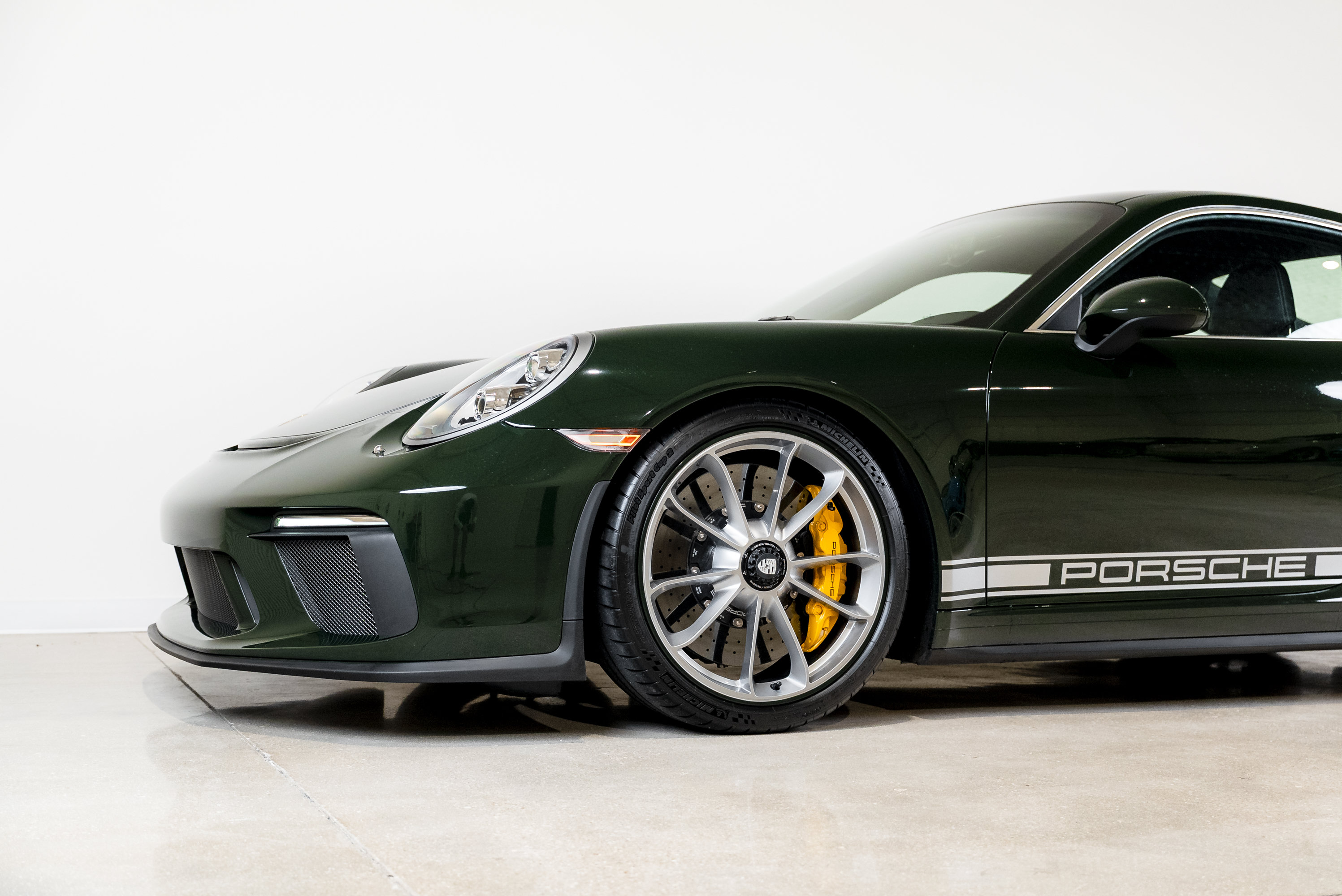 Used 2018 Porsche 911 GT3 RWD image 27