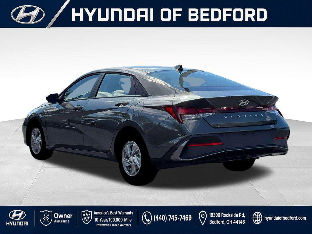 New 2026 Hyundai Elantra SE FWD image 6