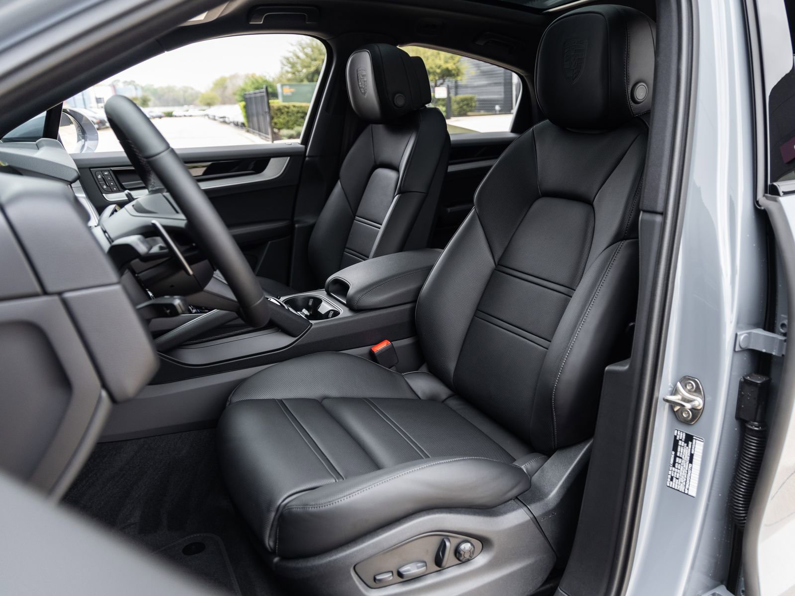 New 2026 Porsche Cayenne Coupe image 5