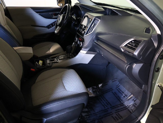 Used 2020 Subaru Forester Premium AWD/4WD image 34