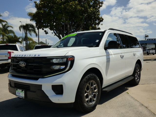 Used 2025 Ford Expedition Active RWD image 7