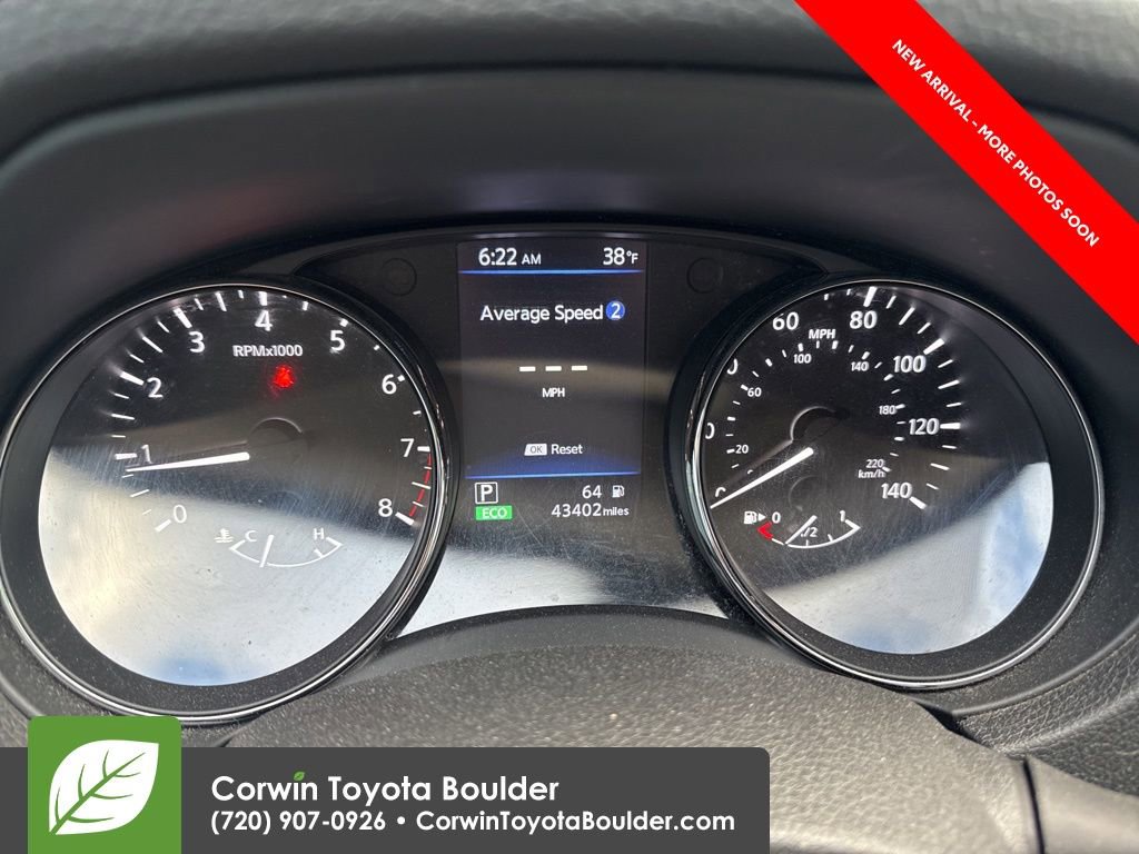 Used 2020 Nissan Rogue S image 12