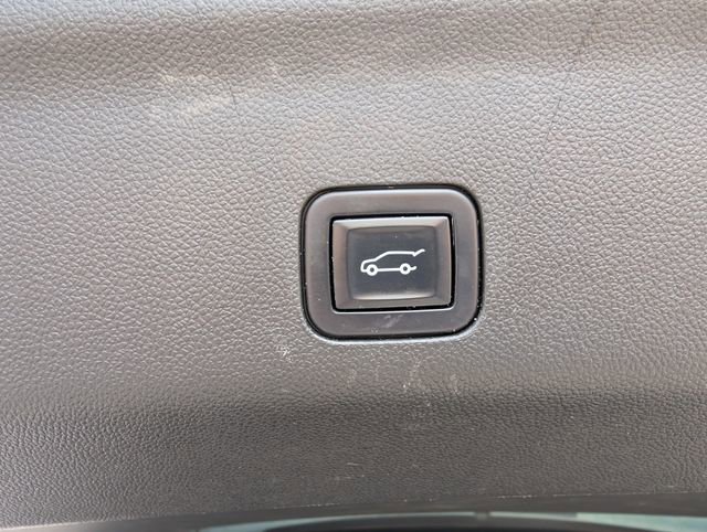 Used 2022 Chevrolet Tahoe RST w/ Luxury Package image 22