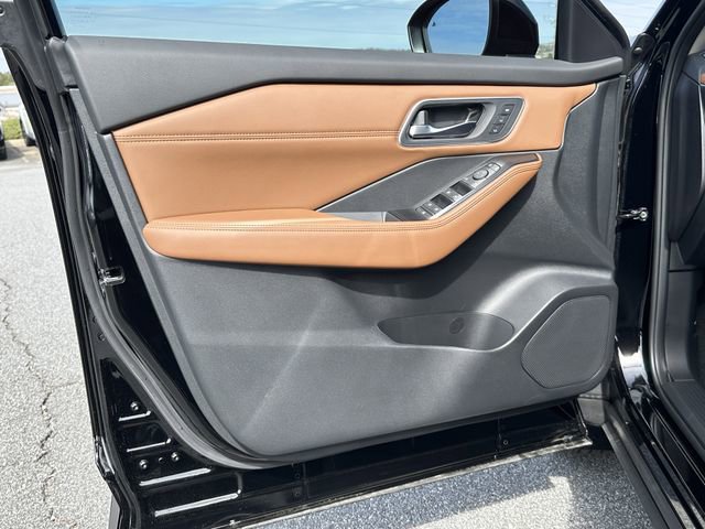 New 2026 Nissan Rogue Platinum image 11