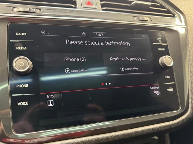 Used 2022 Volkswagen Tiguan SE R-Line FWD image 23