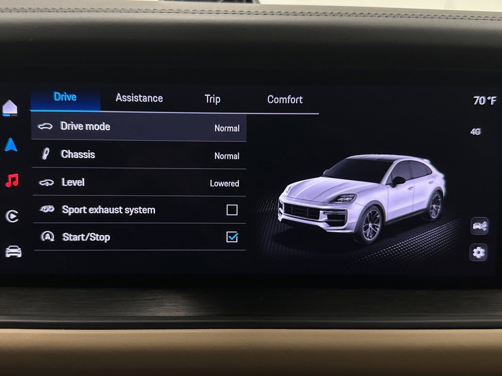 Used 2025 Porsche Cayenne GTS image 35