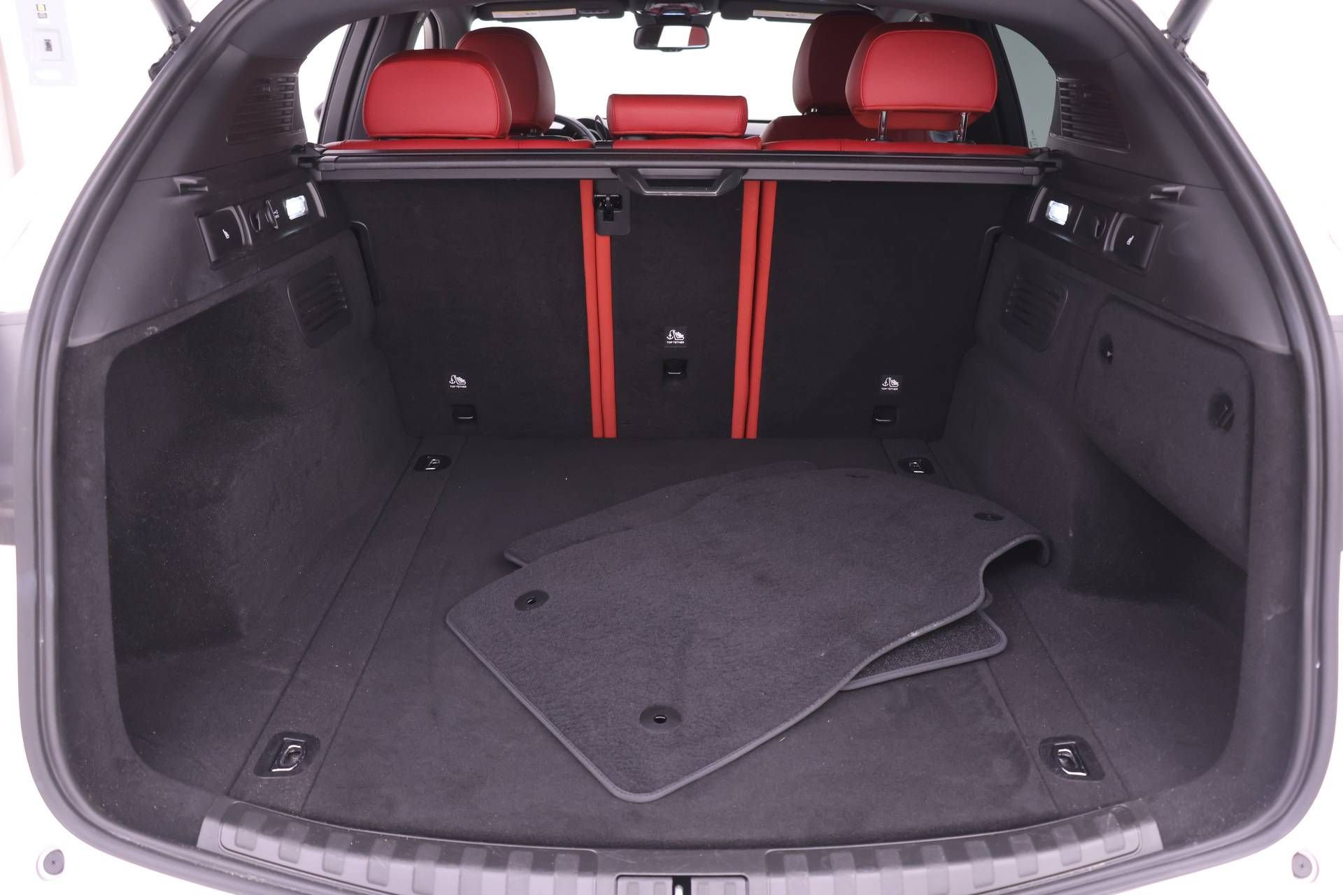 Certified 2024 Alfa Romeo Stelvio Veloce AWD/4WD image 18