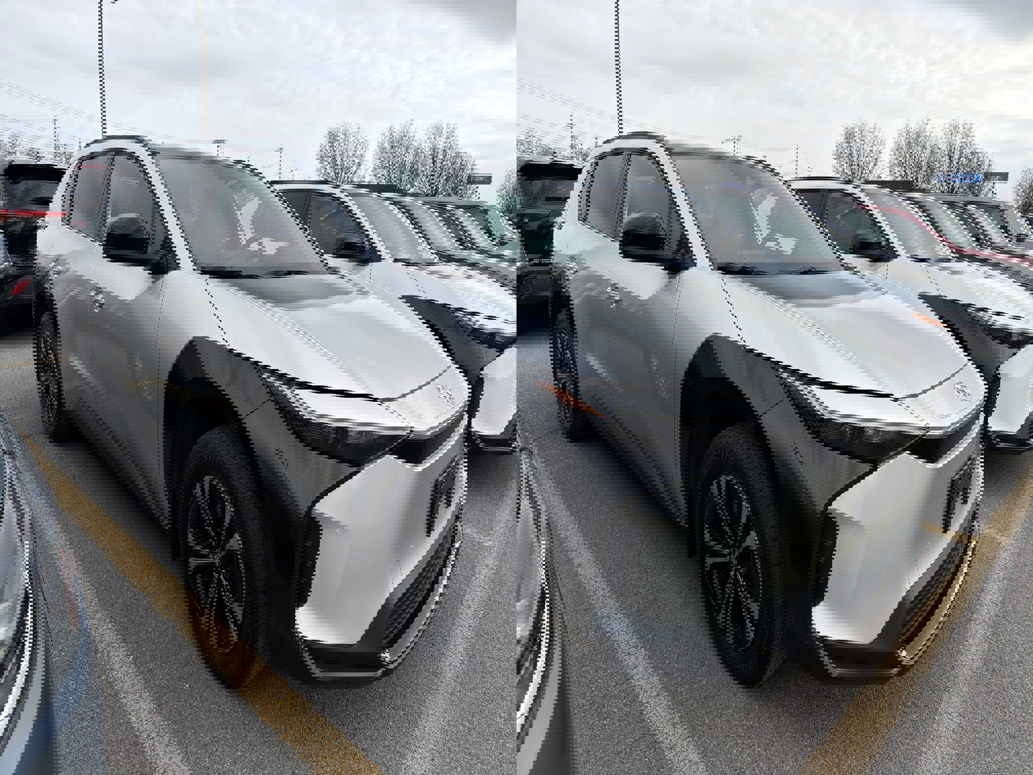 Used 2025 Toyota bZ4X AWD w/ Weather Package image 2