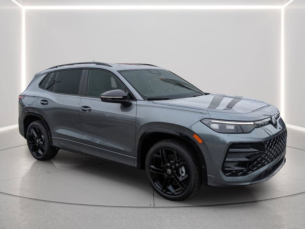 New 2026 Volkswagen Tiguan SE R-Line AWD/4WD image 12