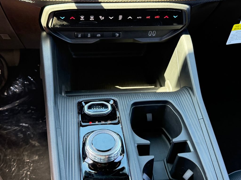 New 2026 Jeep Cherokee Limited AWD/4WD image 13