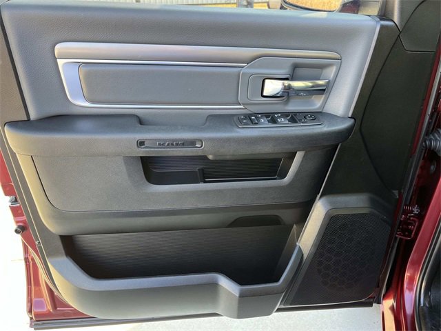 Used 2022 RAM 1500 Classic SLT image 26