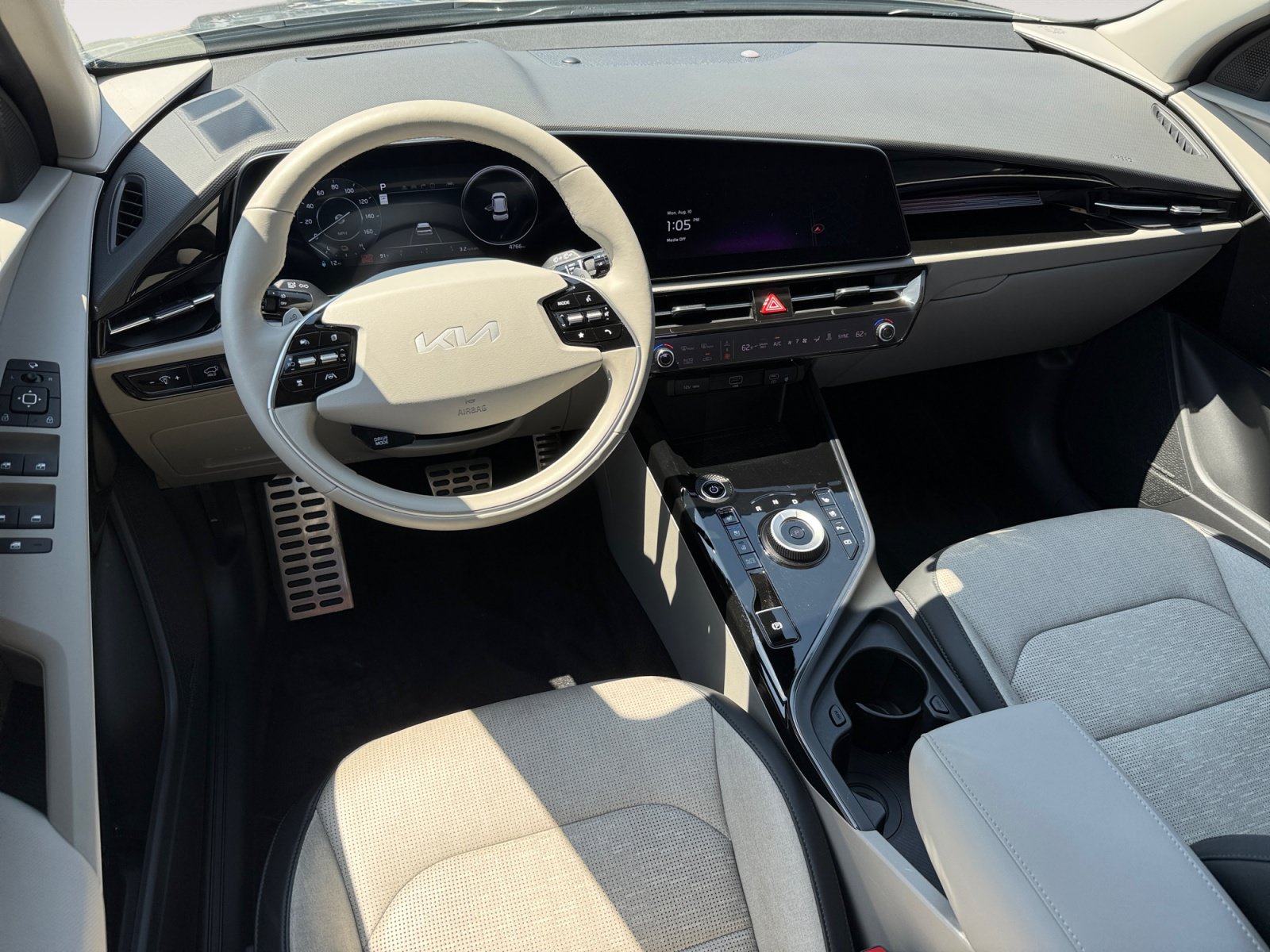 Certified 2024 Kia Niro Wave FWD image 15