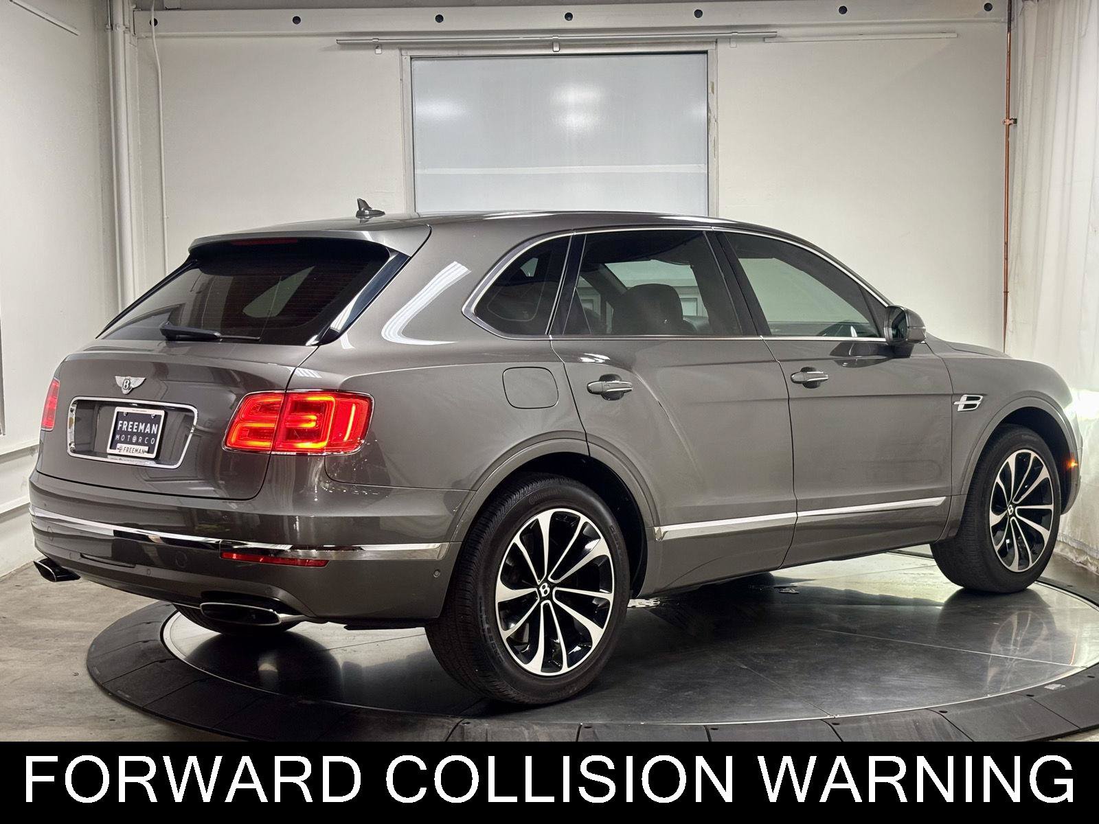 Used 2018 Bentley Bentayga AWD/4WD image 9