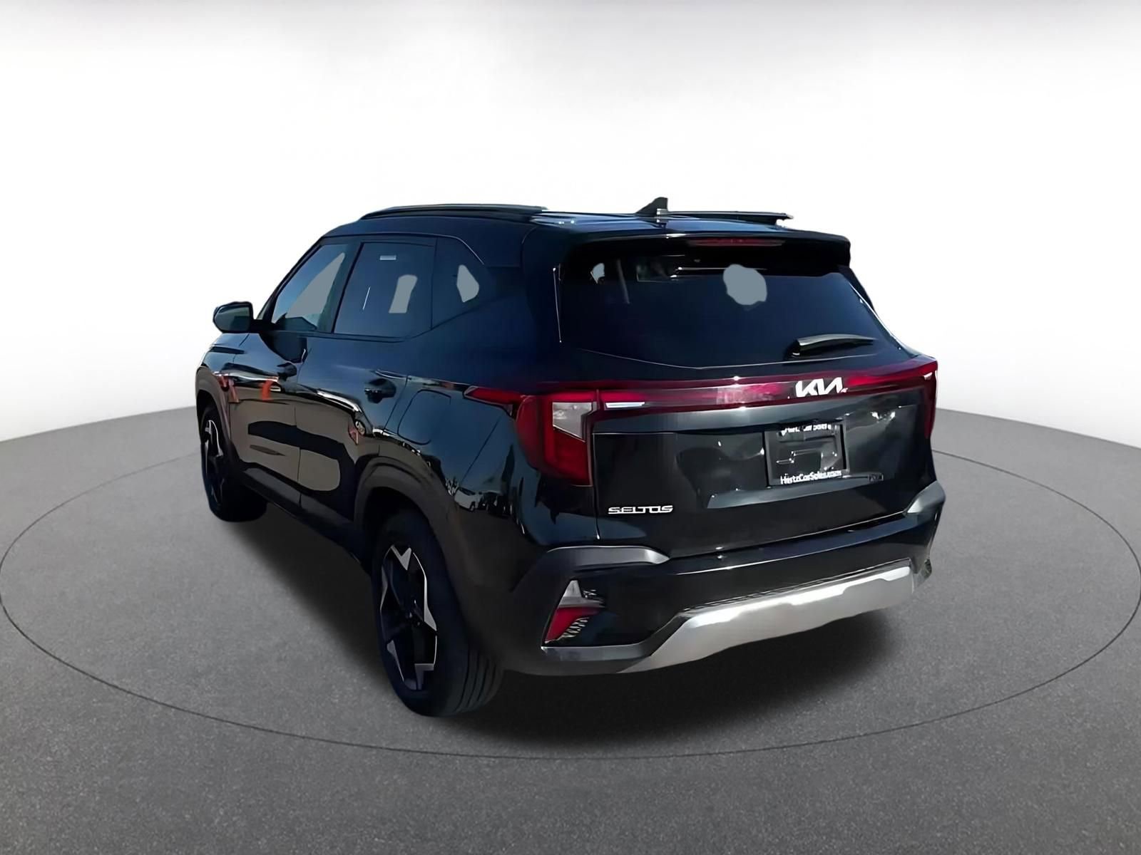 Used 2025 Kia Seltos S image 11