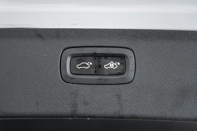 Used 2024 Volvo XC90 T8 Ultimate w/ Protection Package Premier image 9