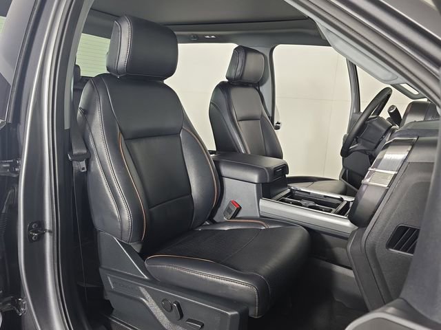 Certified 2025 Ford F450 Lariat w/ FX4 Off-Road Package image 24
