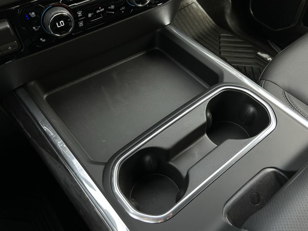 Used 2025 Chevrolet Silverado 2500 LTZ w/ LTZ Convenience Package image 24