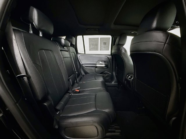 Used 2020 Mercedes-Benz GLB 250 4MATIC image 29