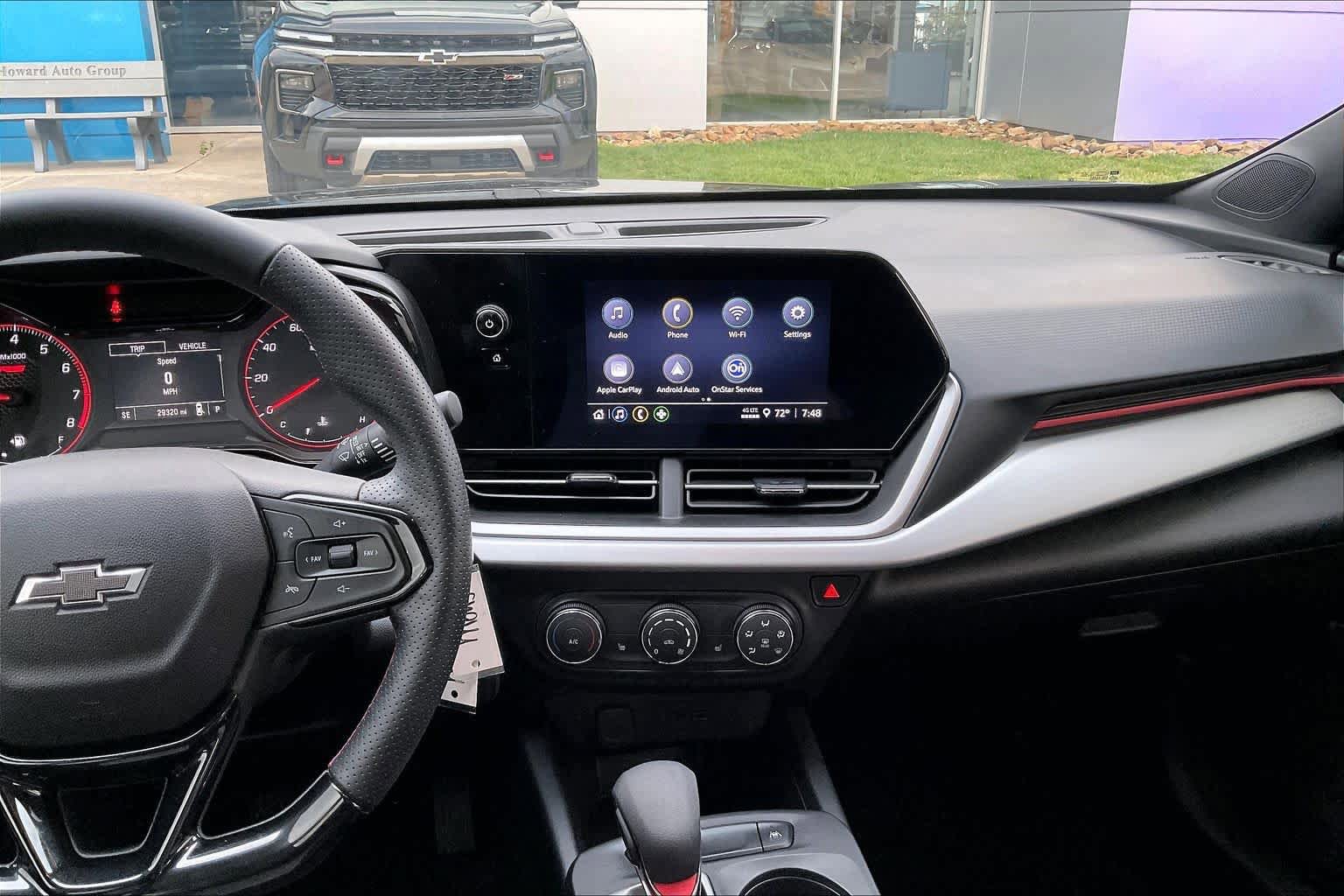 Certified 2025 Chevrolet Trax RS w/ Driver Confidence Package FWD image 8