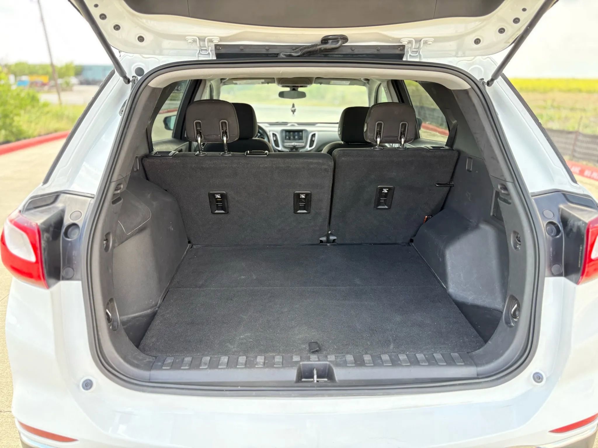 Used 2019 Chevrolet Equinox LT image 14