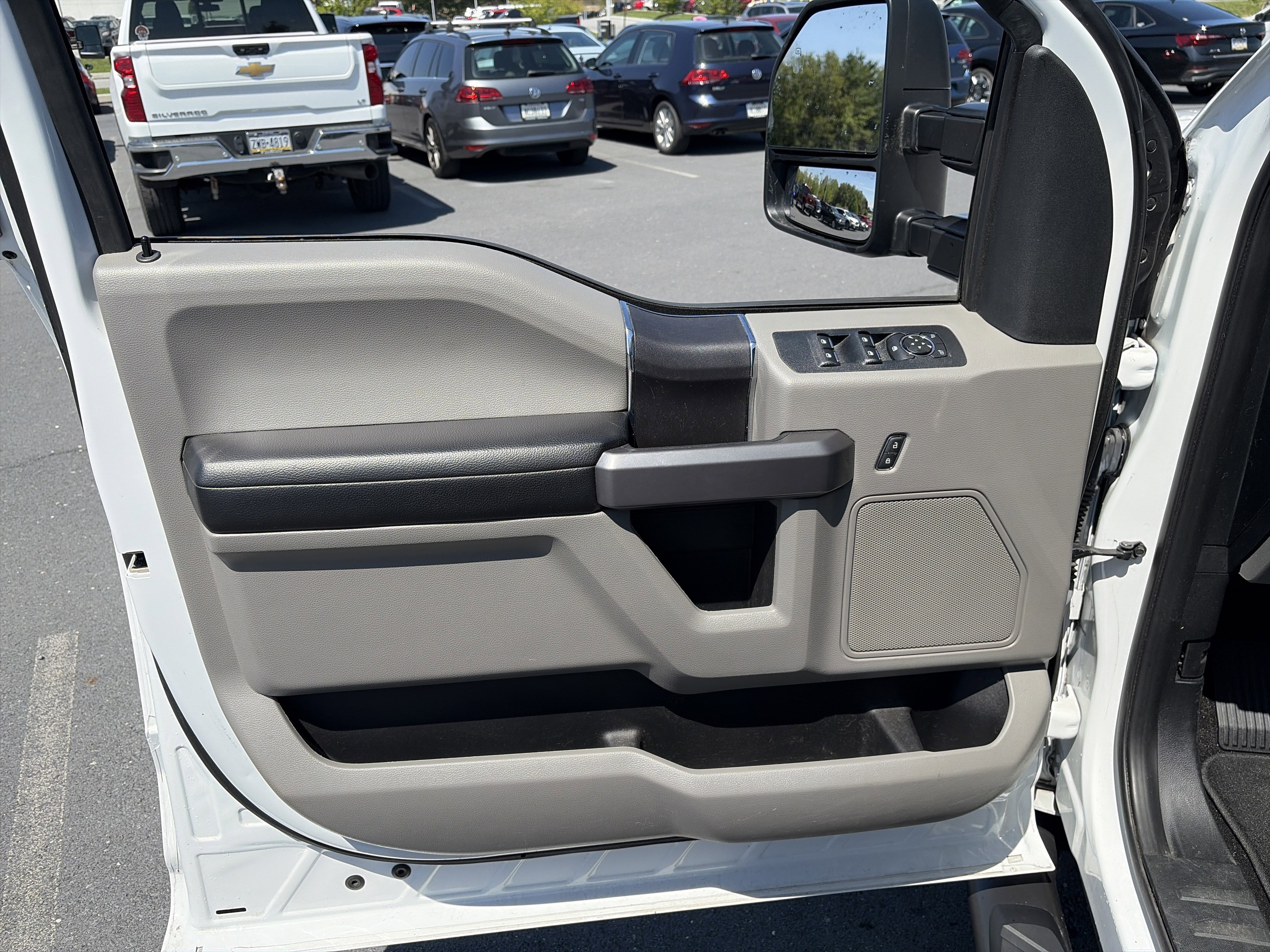 Used 2019 Ford F150 XLT w/ Equipment Group 301A Mid image 17