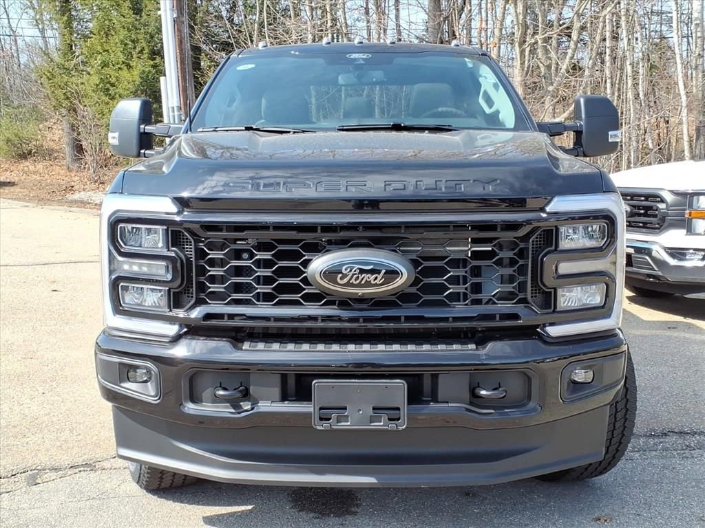 New 2026 Ford F250 4x4 Crew Cab Super Duty image 3