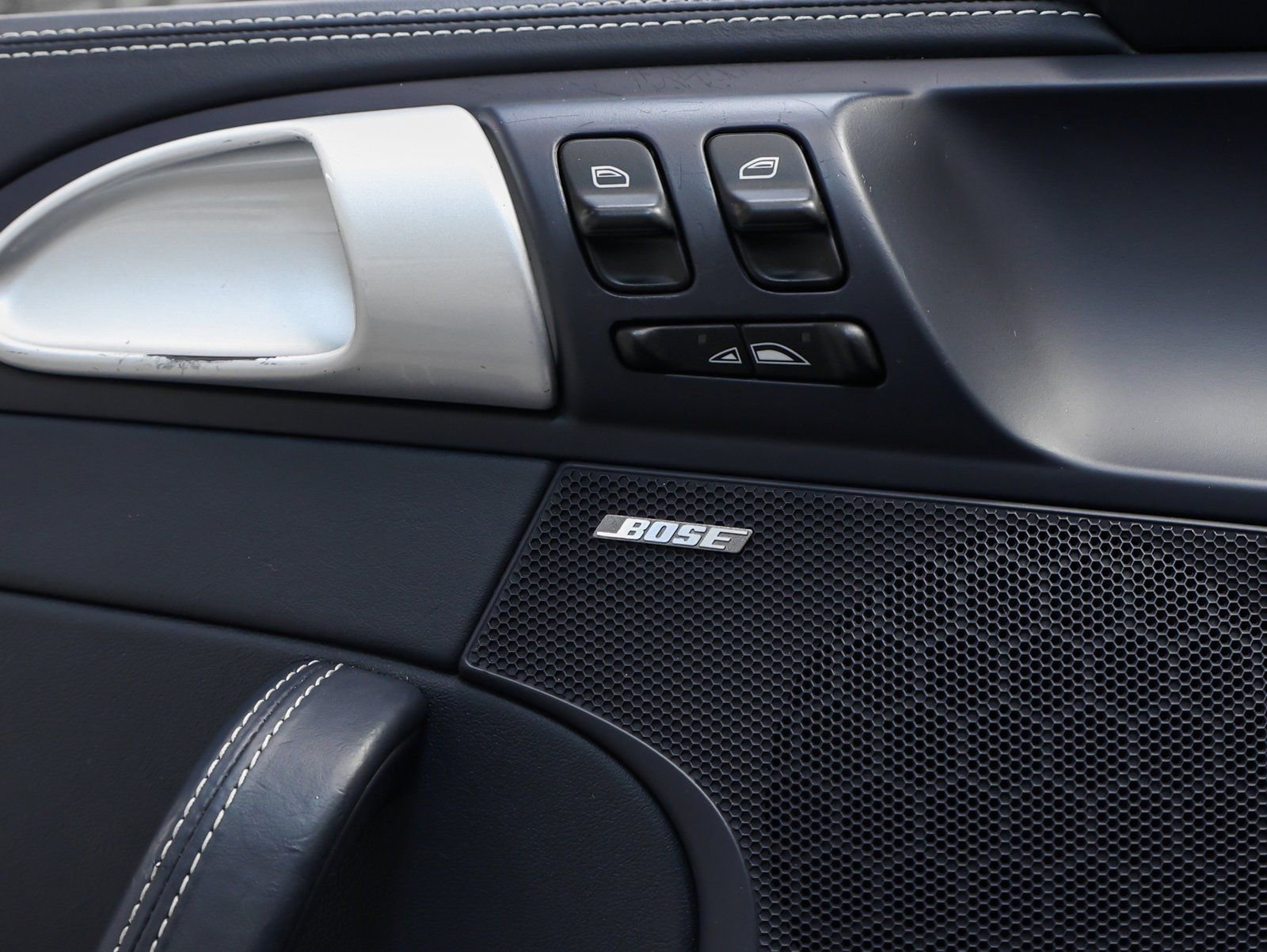 Used 2011 Porsche 911 Turbo S image 44