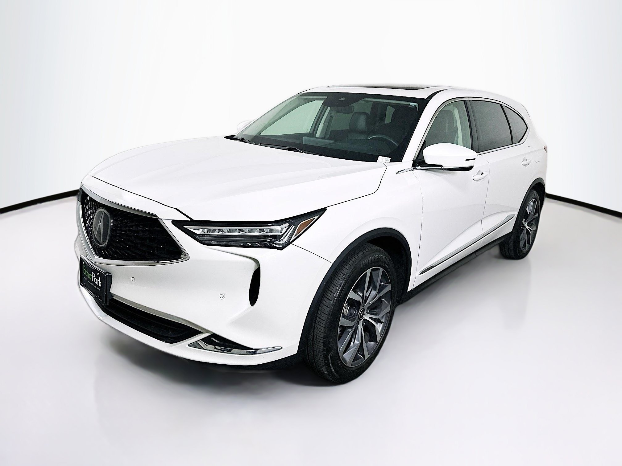 Used 2023 Acura MDX SH-AWD w/ Technology Package image 3