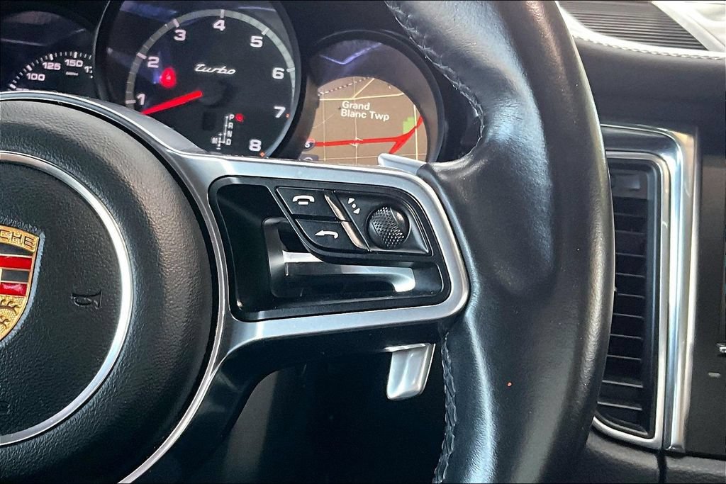 Used 2015 Porsche Macan Turbo AWD/4WD image 11