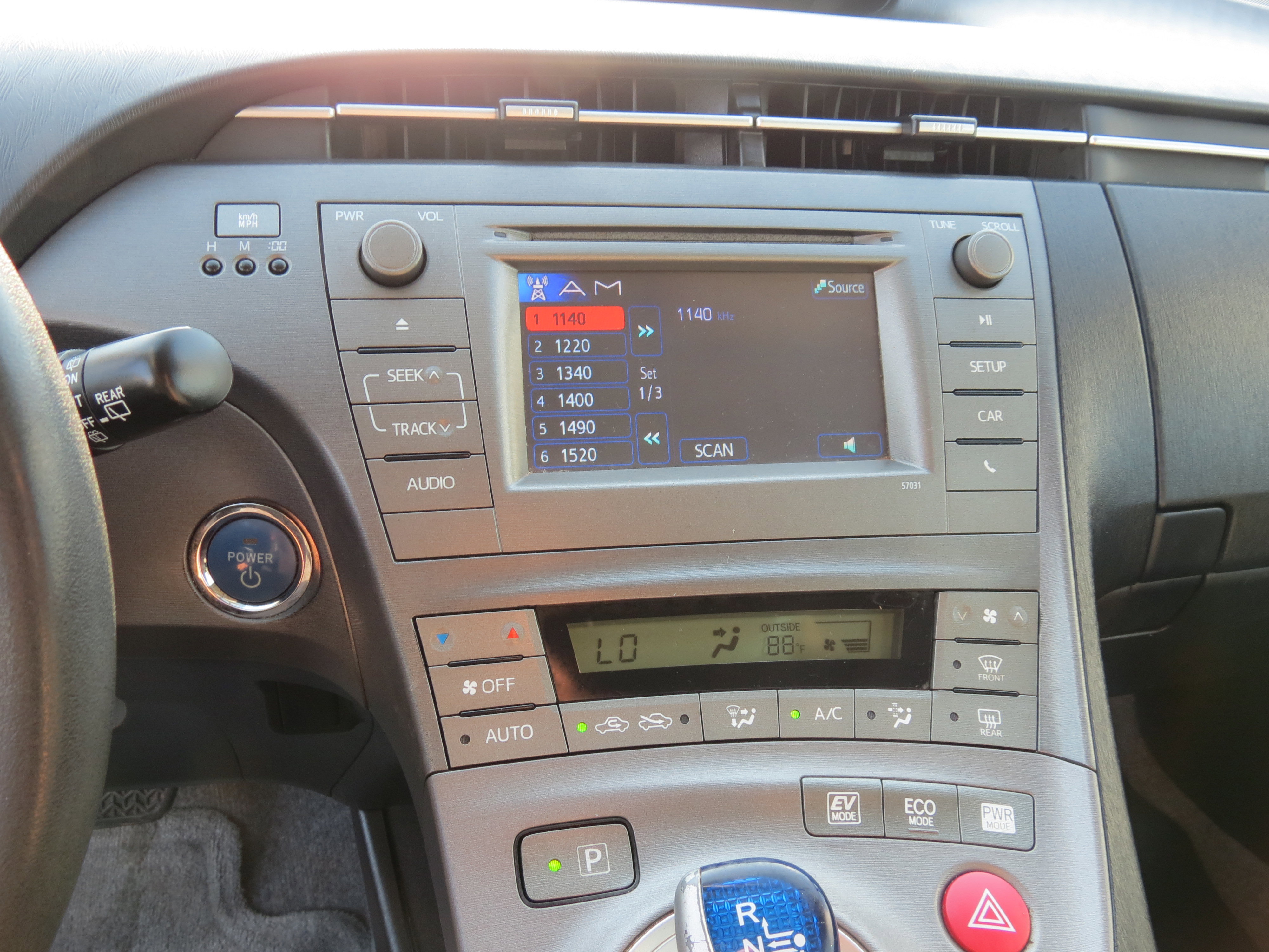 Used 2012 Toyota Prius Two FWD image 18