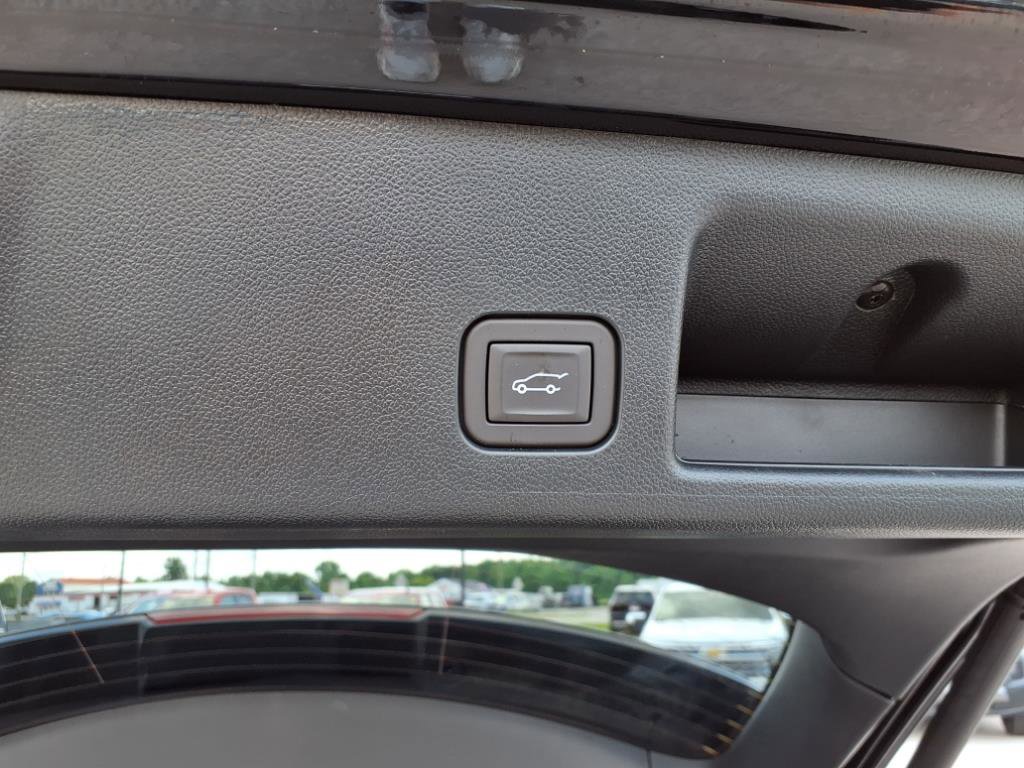 Used 2024 Chevrolet Equinox EV RS image 9