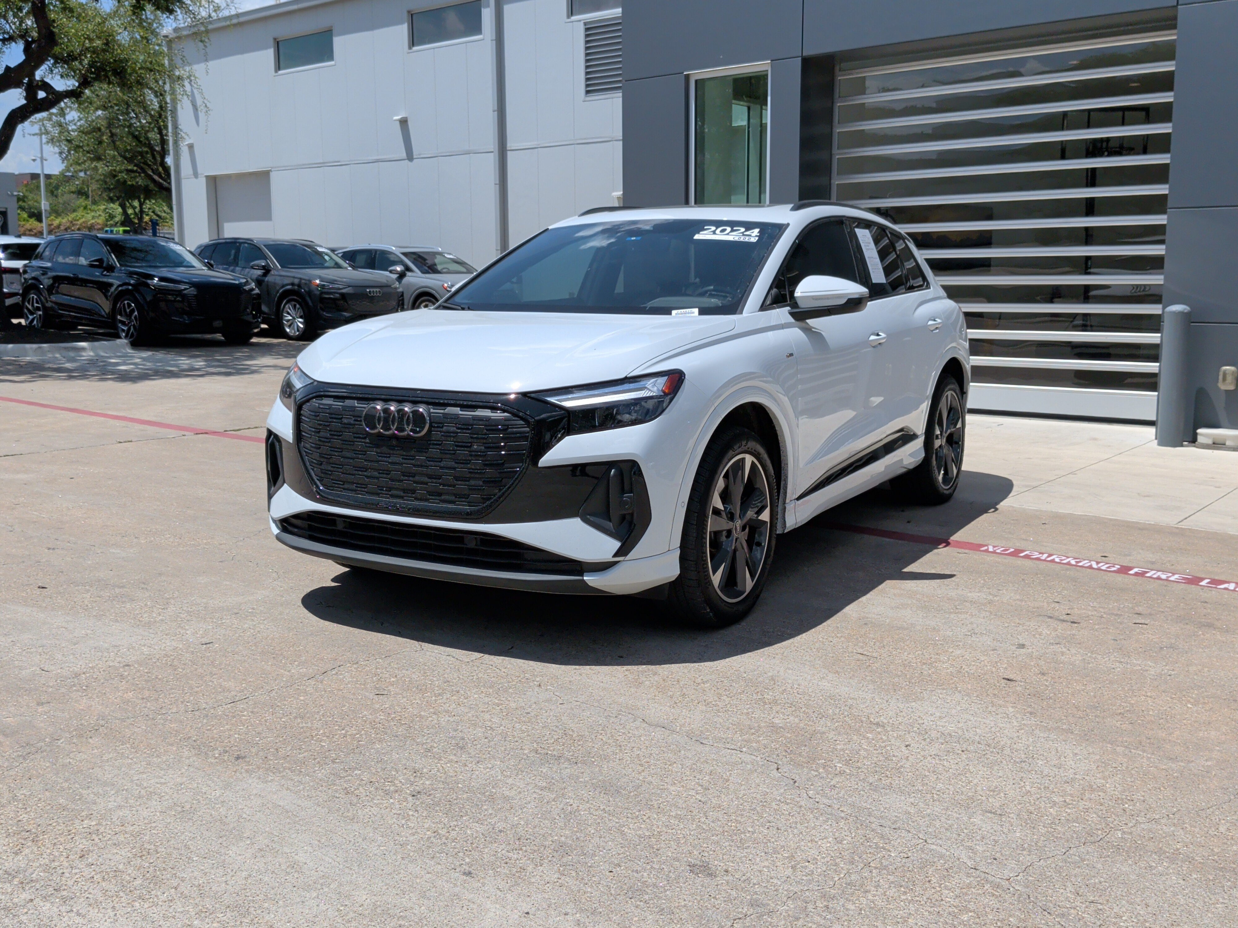 Certified 2024 Audi Q4 e-tron Premium Plus AWD/4WD image 5