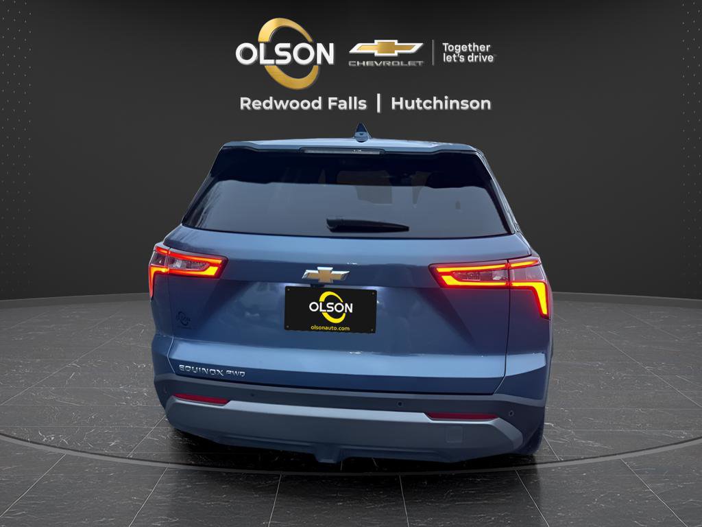 Used 2025 Chevrolet Equinox LT w/ Safety and Technology Package image 4