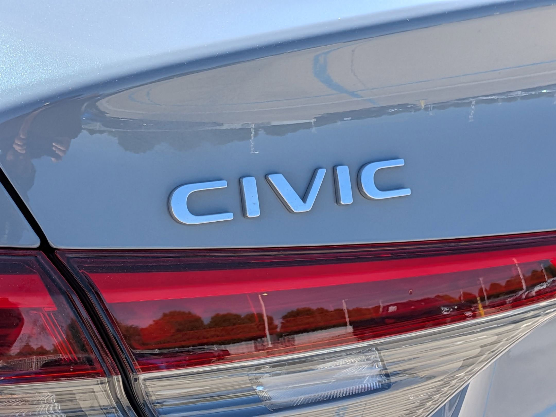 Used 2022 Honda Civic Touring image 27