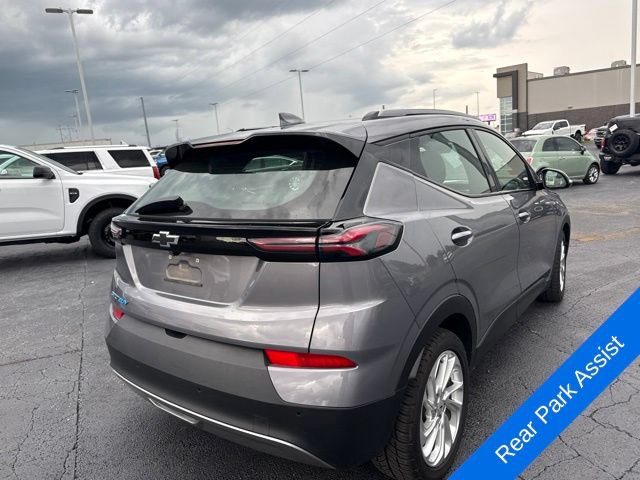 Used 2023 Chevrolet Bolt EUV LT w/ Comfort Package FWD image 7