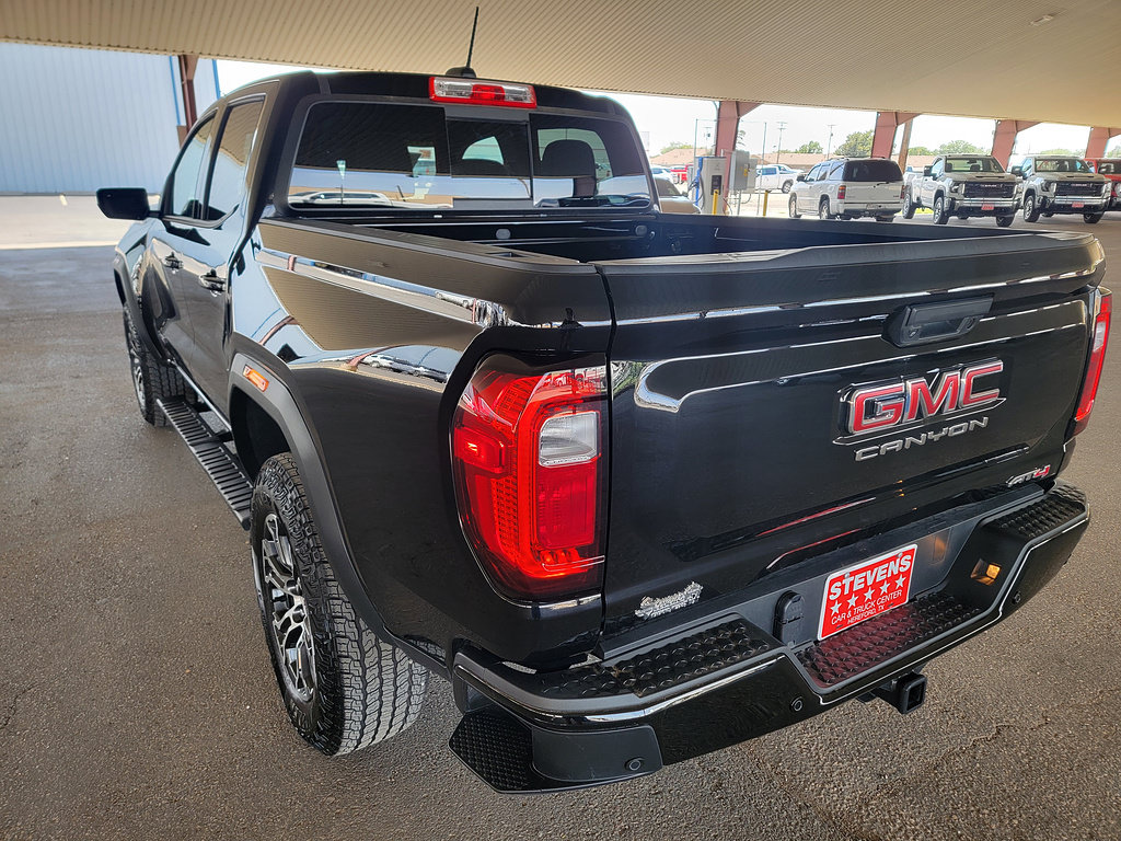 Used 2025 GMC Canyon AT4 w/ AT4 Premium Package AWD/4WD image 10