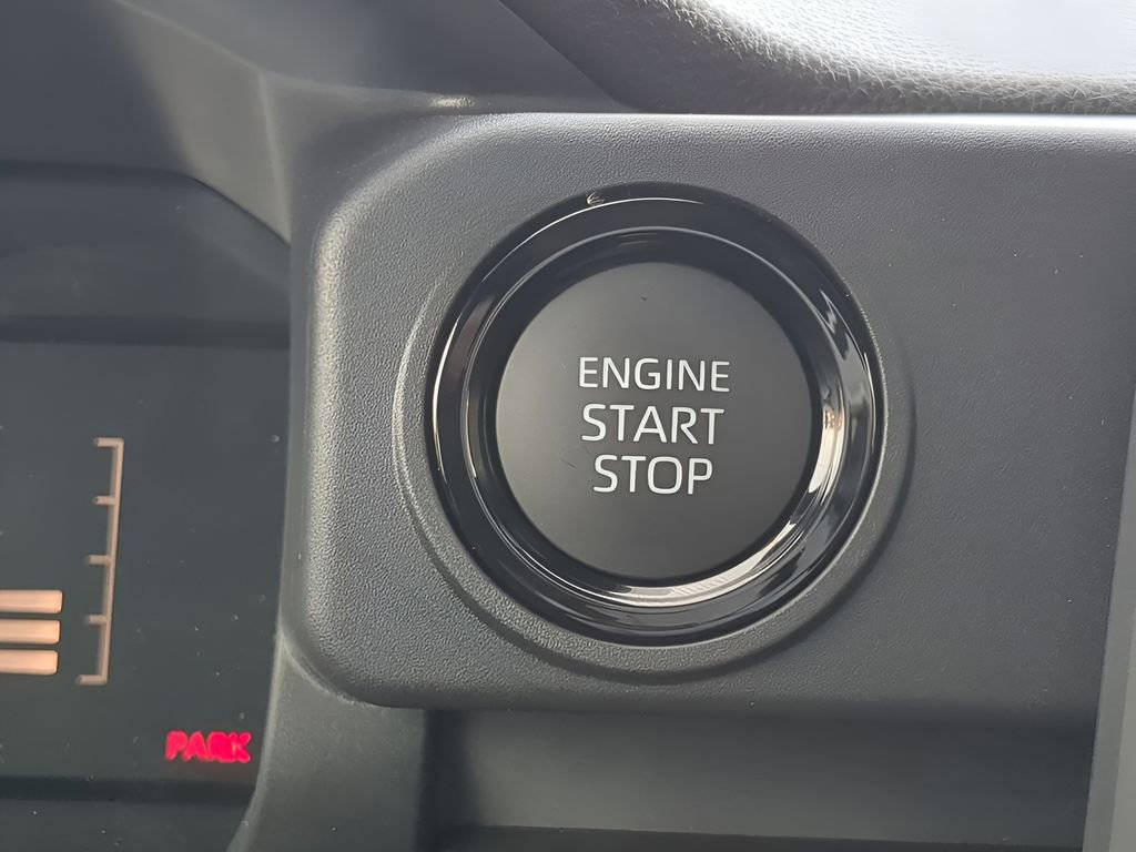 Used 2025 Toyota Tacoma SR5 image 34