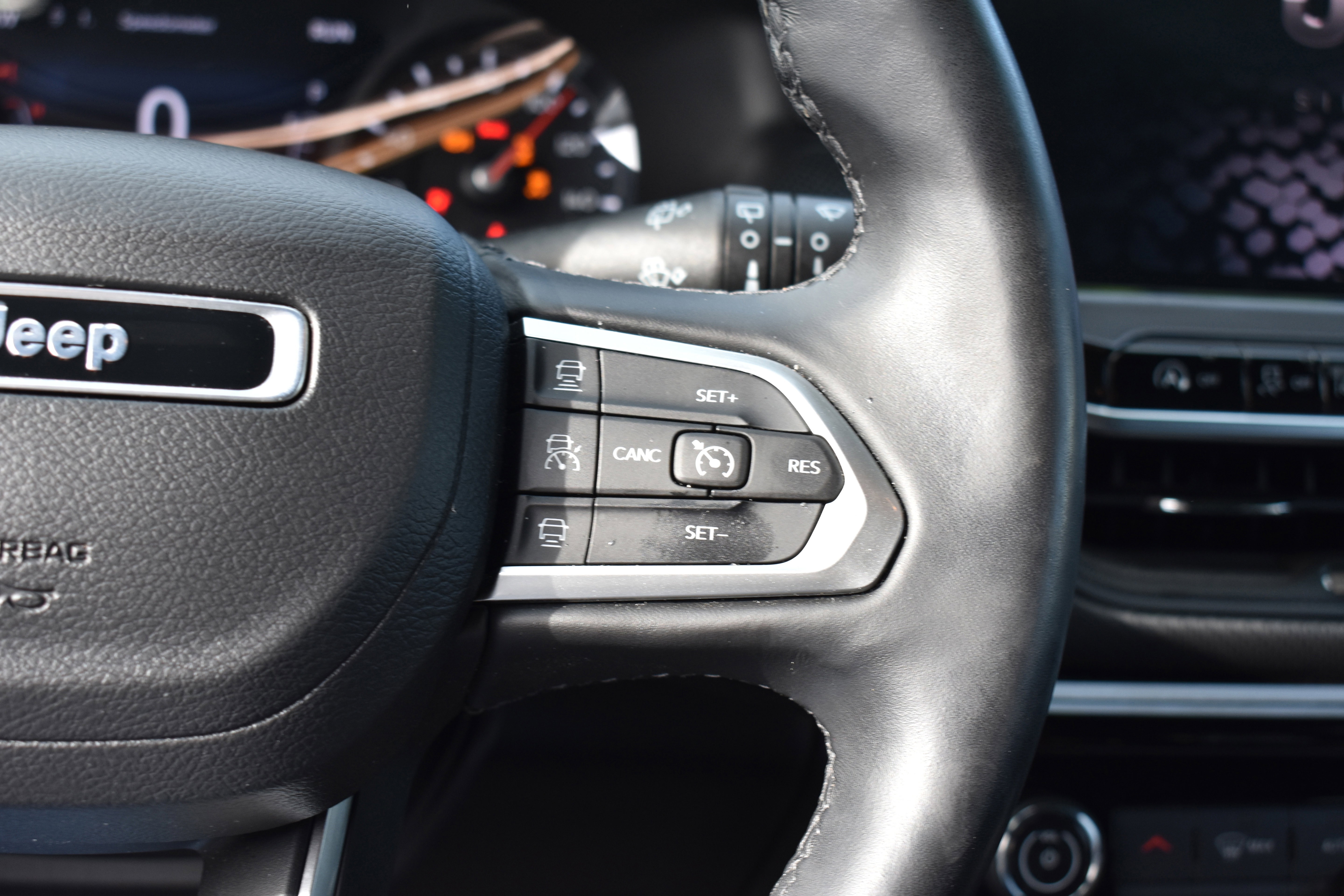 Used 2022 Jeep Compass Altitude w/ Convenience Group image 14