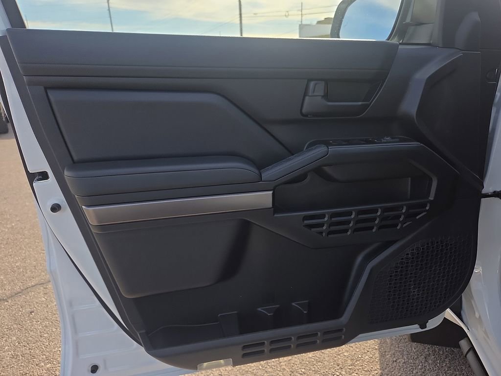 New 2026 Toyota 4Runner SR5 AWD/4WD image 17