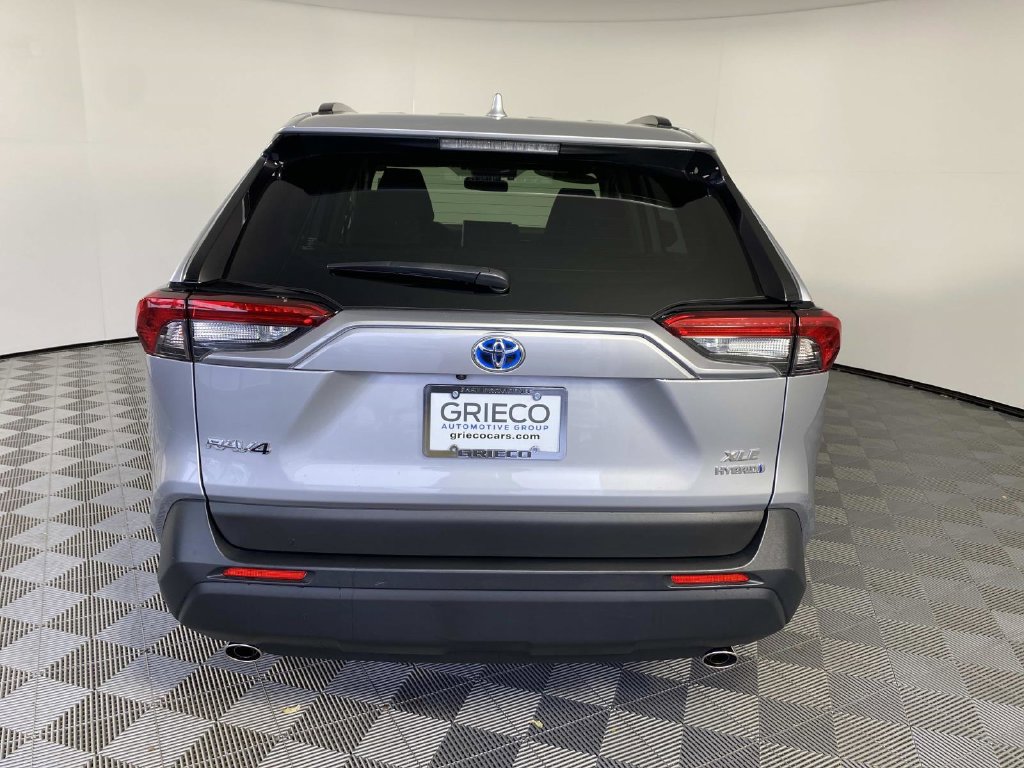 Used 2023 Toyota RAV4 XLE w/ Convenience Package AWD/4WD image 7